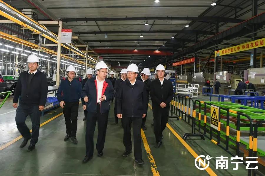 2021年12月20日自治區(qū)黨委常委、南寧市委書記徐海榮、代市長廖立勇一行到廣西申龍調(diào)研接待工作